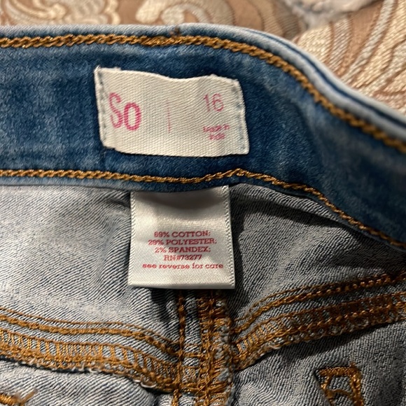 So Unicorn cold shoulder top and denim Bermuda short set. Girls 16 - Picture 7 of 7